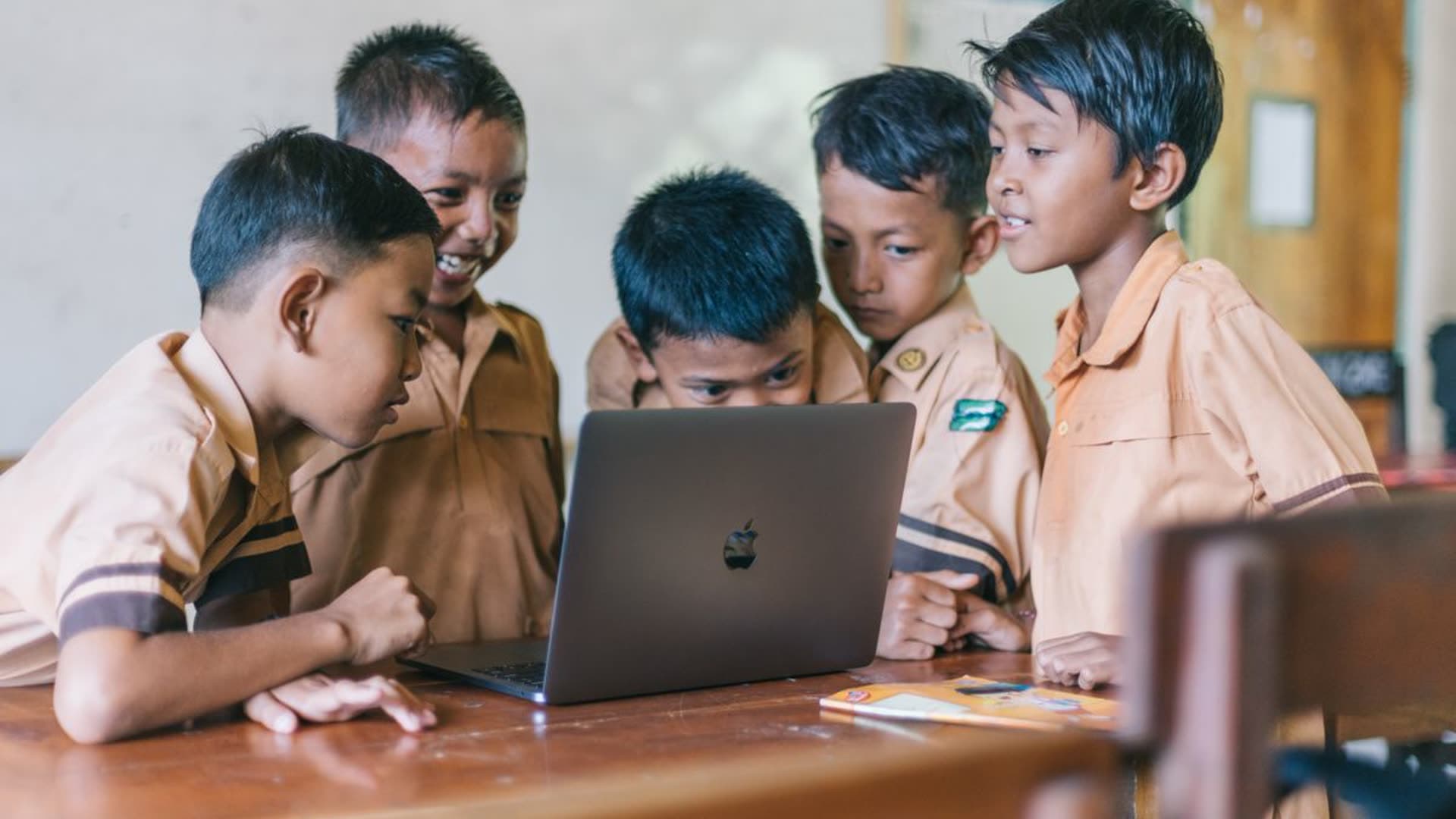 Selamat Datang di SMK Uji MSE5NT2S
